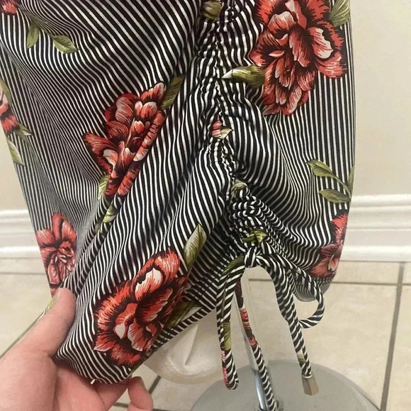 2 for $20 MELANIE LYNE TOP - Picture 6 of 7